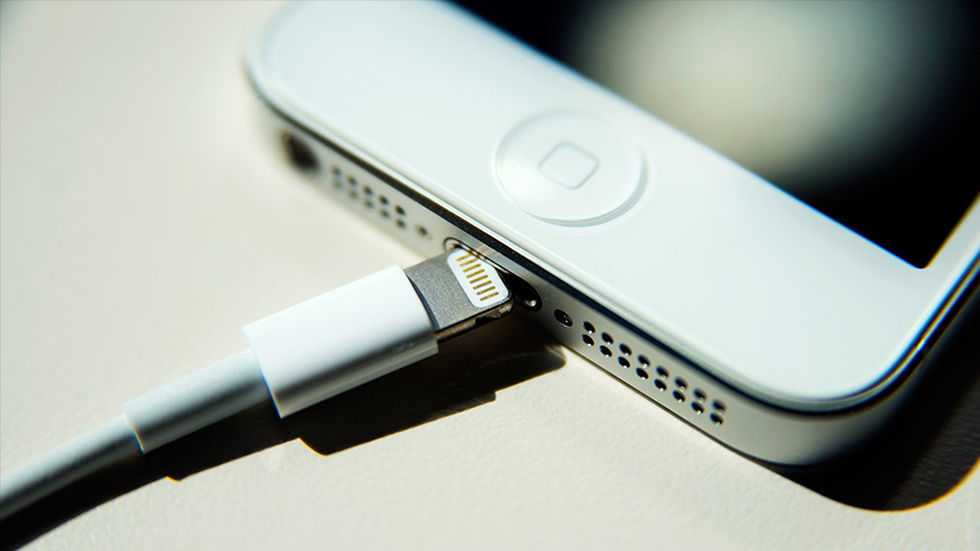 Apple сохранит разъем Lightning на iPhone – забудьте про USB-C